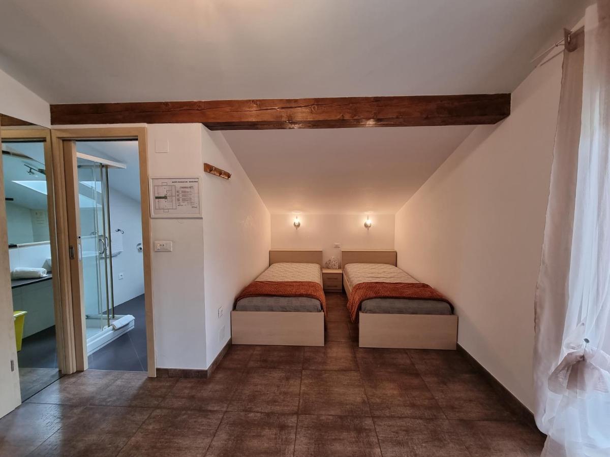 Apartment And Rooms Hisa Sonca Kobarid Exterior foto